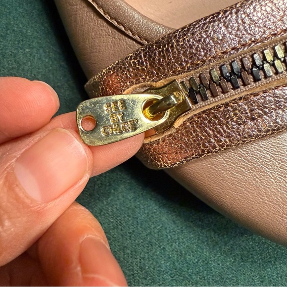 See by Chloe Women's Tan metallic Leather Flats size 37.5 - Picture 7 of 9